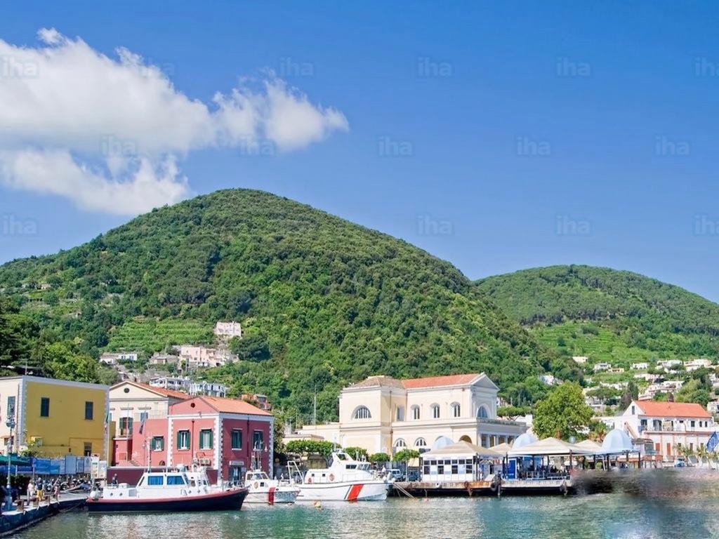 Pied A Terre Sul Porto Apartment Ischia Exterior photo